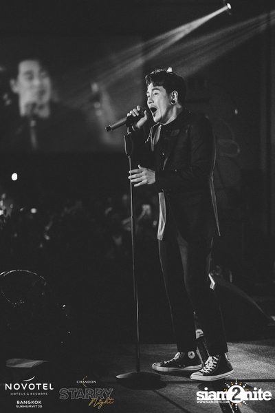 อ๊อฟ ปองศักดิ์ Live ที่ โนโวเทล กรุงเทพ สุขุมวิท 20 — photo 142