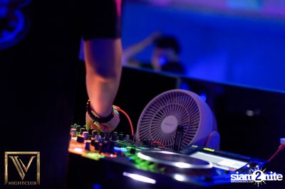 Saturday Night at V Nightclub — photo 9
