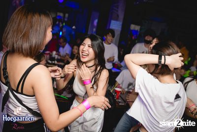 OVERSEOUL × Hoegaarden Rosée pres. Neon-Nee Night — photo 26