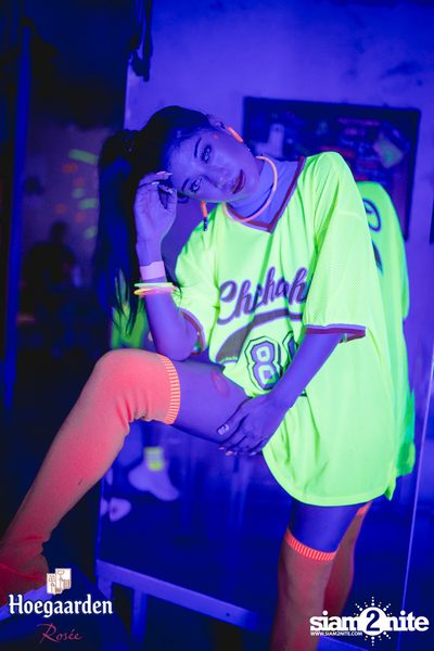 OVERSEOUL × Hoegaarden Rosée pres. Neon-Nee Night — photo 72