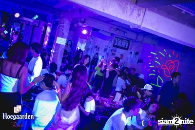 OVERSEOUL × Hoegaarden Rosée pres. Neon-Nee Night — photo 130