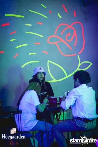 OVERSEOUL × Hoegaarden Rosée pres. Neon-Nee Night — photo 140