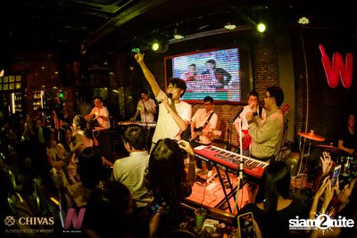 Old School Love Concert w/ LIPTA at Wine Bridge Plus — photo 104