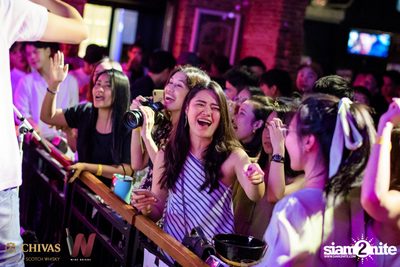 Old School Love Concert w/ LIPTA at Wine Bridge Plus — photo 119