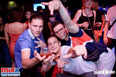 Hot Pants Meets Stilettos Party at MIXX Bangkok — photo 34