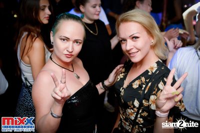 Hot Pants Meets Stilettos Party at MIXX Bangkok — photo 56