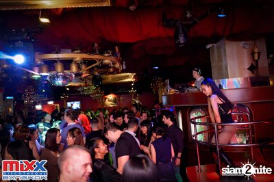 Hot Pants Meets Stilettos Party at MIXX Bangkok — photo 63