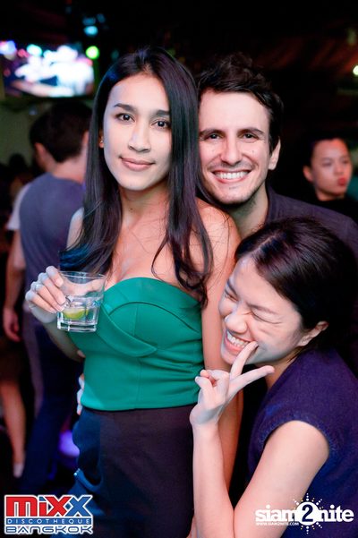 Hot Pants Meets Stilettos Party at MIXX Bangkok — photo 79