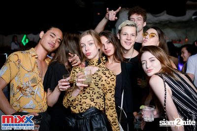 Hot Pants Meets Stilettos Party at MIXX Bangkok — photo 83