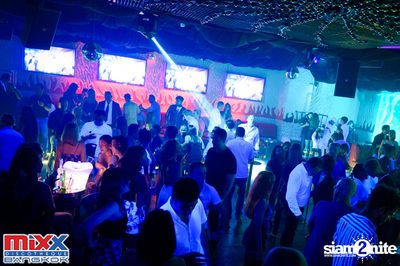 Hot Pants Meets Stilettos Party at MIXX Bangkok — photo 92