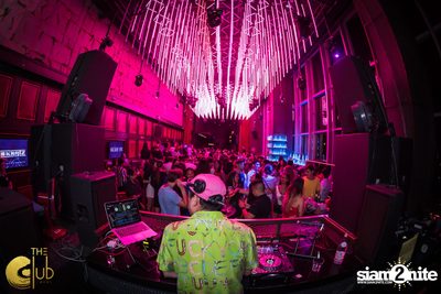 Saturdays with the BKK Invaders ที่ เดอคลับคอย — photo 57