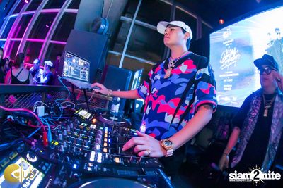 Saturdays with the BKK Invaders ที่ เดอคลับคอย — photo 79