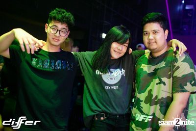 D'Angello & Francis ที่ ดิฟเฟอร์ ผับ พัทยา — photo 17