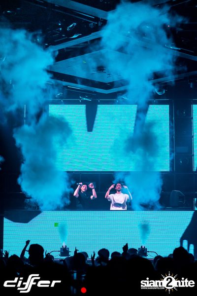 D'Angello & Francis ที่ ดิฟเฟอร์ ผับ พัทยา — photo 56