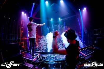 D'Angello & Francis ที่ ดิฟเฟอร์ ผับ พัทยา — photo 61