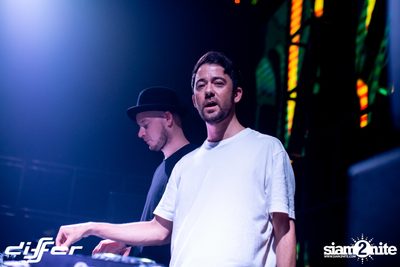 D'Angello & Francis ที่ ดิฟเฟอร์ ผับ พัทยา — photo 65