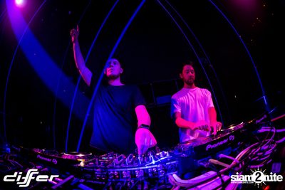D'Angello & Francis ที่ ดิฟเฟอร์ ผับ พัทยา — photo 78