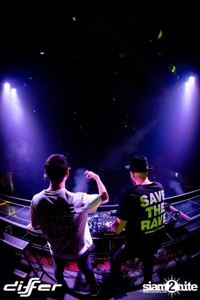 D'Angello & Francis ที่ ดิฟเฟอร์ ผับ พัทยา — photo 92