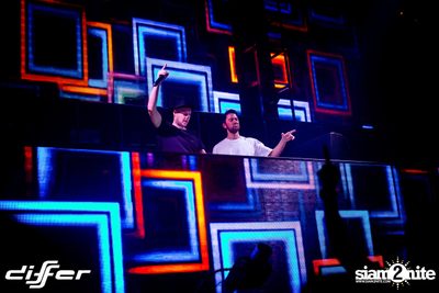 D'Angello & Francis ที่ ดิฟเฟอร์ ผับ พัทยา — photo 93