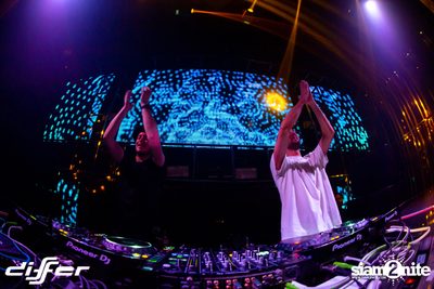 D'Angello & Francis ที่ ดิฟเฟอร์ ผับ พัทยา — photo 108