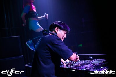 D'Angello & Francis ที่ ดิฟเฟอร์ ผับ พัทยา — photo 125