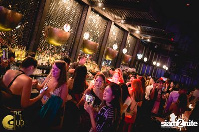 Crush Wednesdays กับ DJ Bonics ที่ เดอะคลับคอย — photo 2
