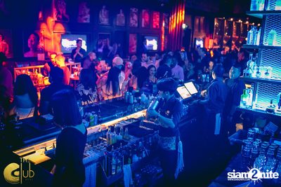 Crush Wednesdays กับ DJ Bonics ที่ เดอะคลับคอย — photo 23