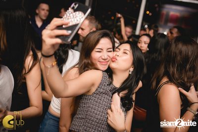 Crush Wednesdays กับ DJ Bonics ที่ เดอะคลับคอย — photo 38
