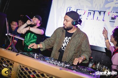 Crush Wednesdays กับ DJ Bonics ที่ เดอะคลับคอย — photo 65