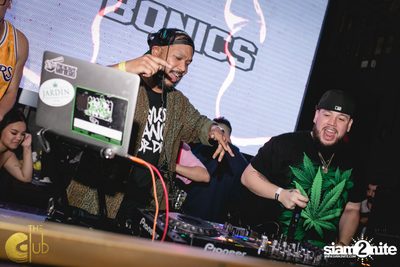Crush Wednesdays กับ DJ Bonics ที่ เดอะคลับคอย — photo 72