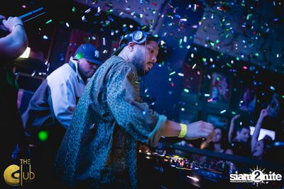 Crush Wednesdays กับ DJ Bonics ที่ เดอะคลับคอย — photo 79