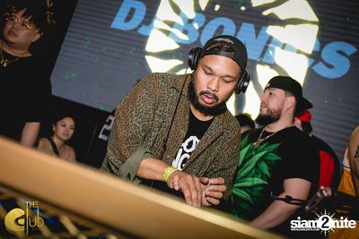 Crush Wednesdays กับ DJ Bonics ที่ เดอะคลับคอย — photo 87