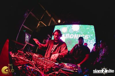 Crush Wednesdays กับ DJ Bonics ที่ เดอะคลับคอย — photo 92