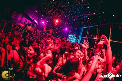 Crush Wednesdays กับ DJ Bonics ที่ เดอะคลับคอย — photo 93