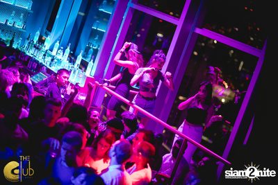 Crush Wednesdays กับ DJ Bonics ที่ เดอะคลับคอย — photo 95