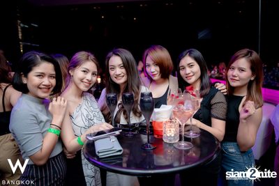 Girls Gone Wild at Woobar | W Bangkok — photo 6