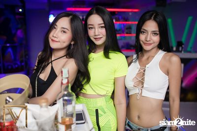Saturday Night at V Nightclub — photo 34