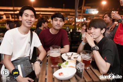 MEAN ที่ บีกิน บาร์ — photo 33