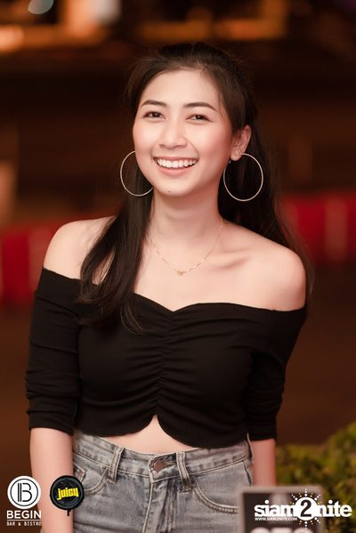 MEAN ที่ บีกิน บาร์ — photo 37