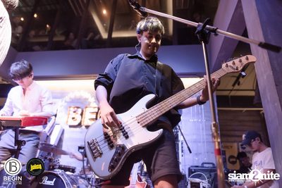 MEAN ที่ บีกิน บาร์ — photo 45