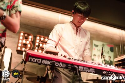 MEAN ที่ บีกิน บาร์ — photo 51