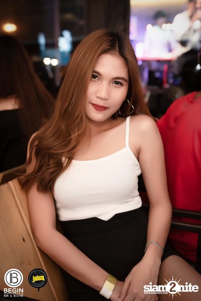 MEAN ที่ บีกิน บาร์ — photo 91