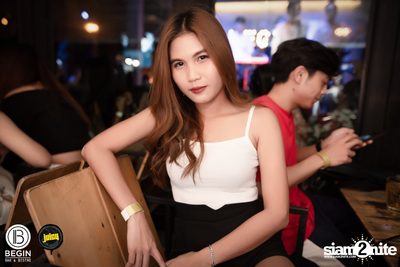 MEAN ที่ บีกิน บาร์ — photo 92