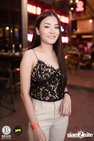 MEAN ที่ บีกิน บาร์ — photo 195