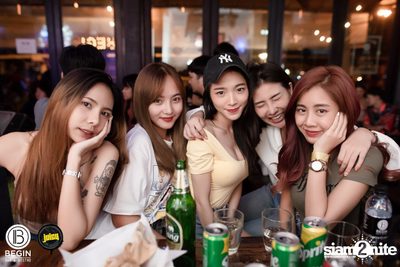 MEAN ที่ บีกิน บาร์ — photo 210