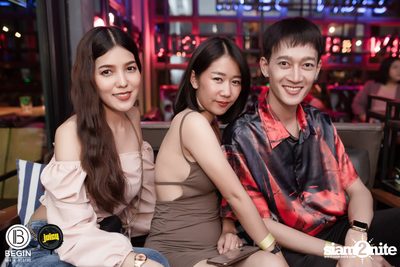 MEAN ที่ บีกิน บาร์ — photo 212