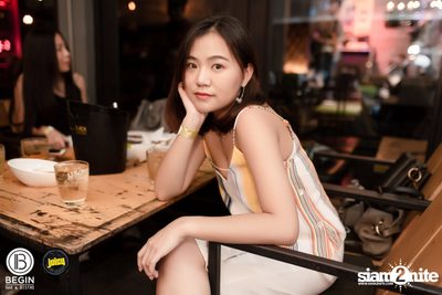 MEAN ที่ บีกิน บาร์ — photo 220