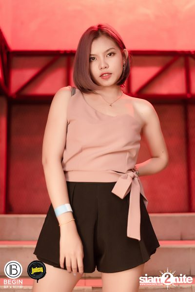 MEAN ที่ บีกิน บาร์ — photo 230