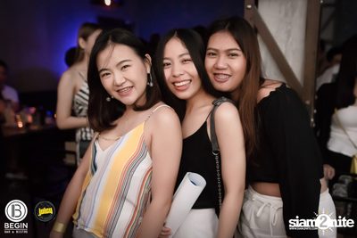 MEAN ที่ บีกิน บาร์ — photo 237