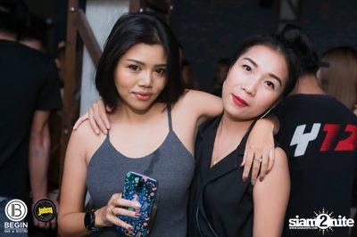 Fridays ที่ร้าน บีกิน บาร์, ถนนศรีนครินทร์ | Juicy — photo 75